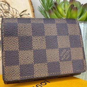 Louis Vuitton Damier Ebene Card Holder